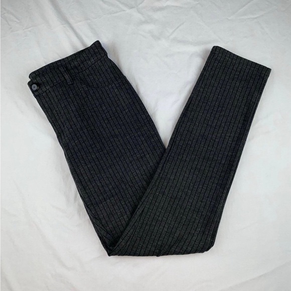 Pants - Picture 4 of 9